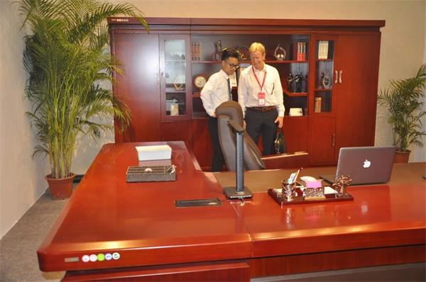 鴻業家具第43屆家博會圓滿成功