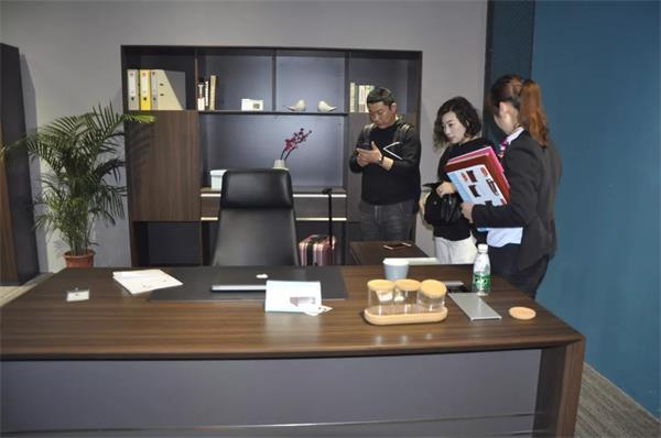 鴻業家具第43屆家博會圓滿成功