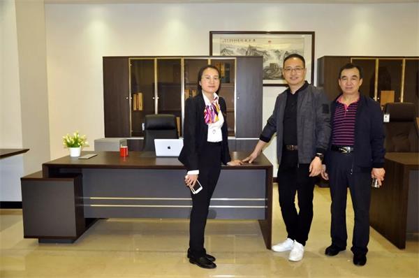 鴻業家具第43屆家博會圓滿成功