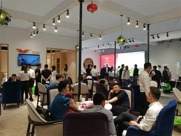 鴻業家具第43屆家博會圓滿成功