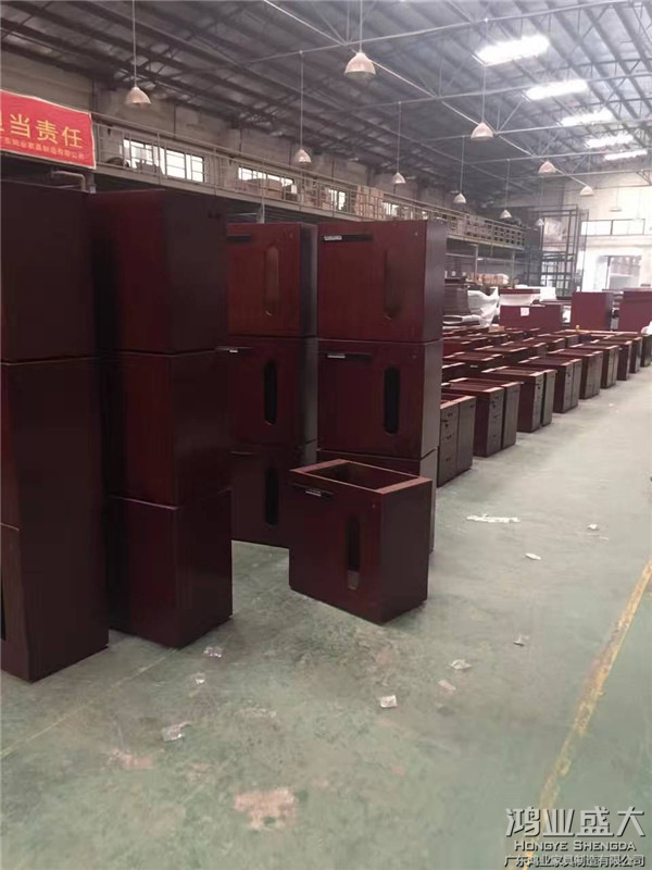 鴻業家具年前按量按質按質年前最后沖刺生產