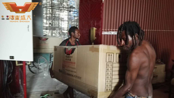 鴻業盛大現場指導安裝情況