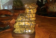 鴻業辦公家具展出展廳廣西大化奇石，辦公家具采購商的奇石之旅