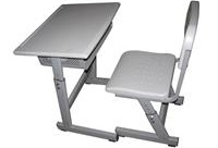 怎么選擇學校課桌椅？