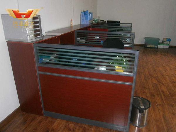 職工辦公室辦公家具配套 重慶三和實業有限公司辦公區配套方案